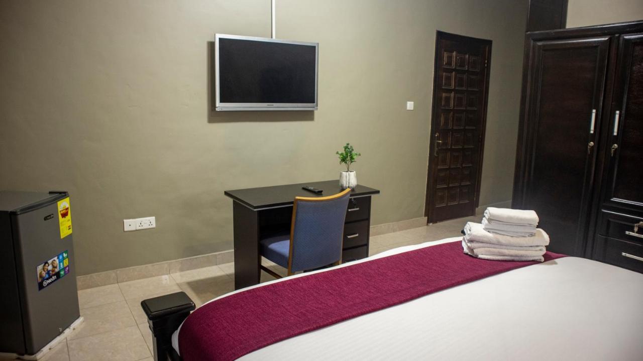 Kislas Luxury Hotel Adenta Εξωτερικό φωτογραφία